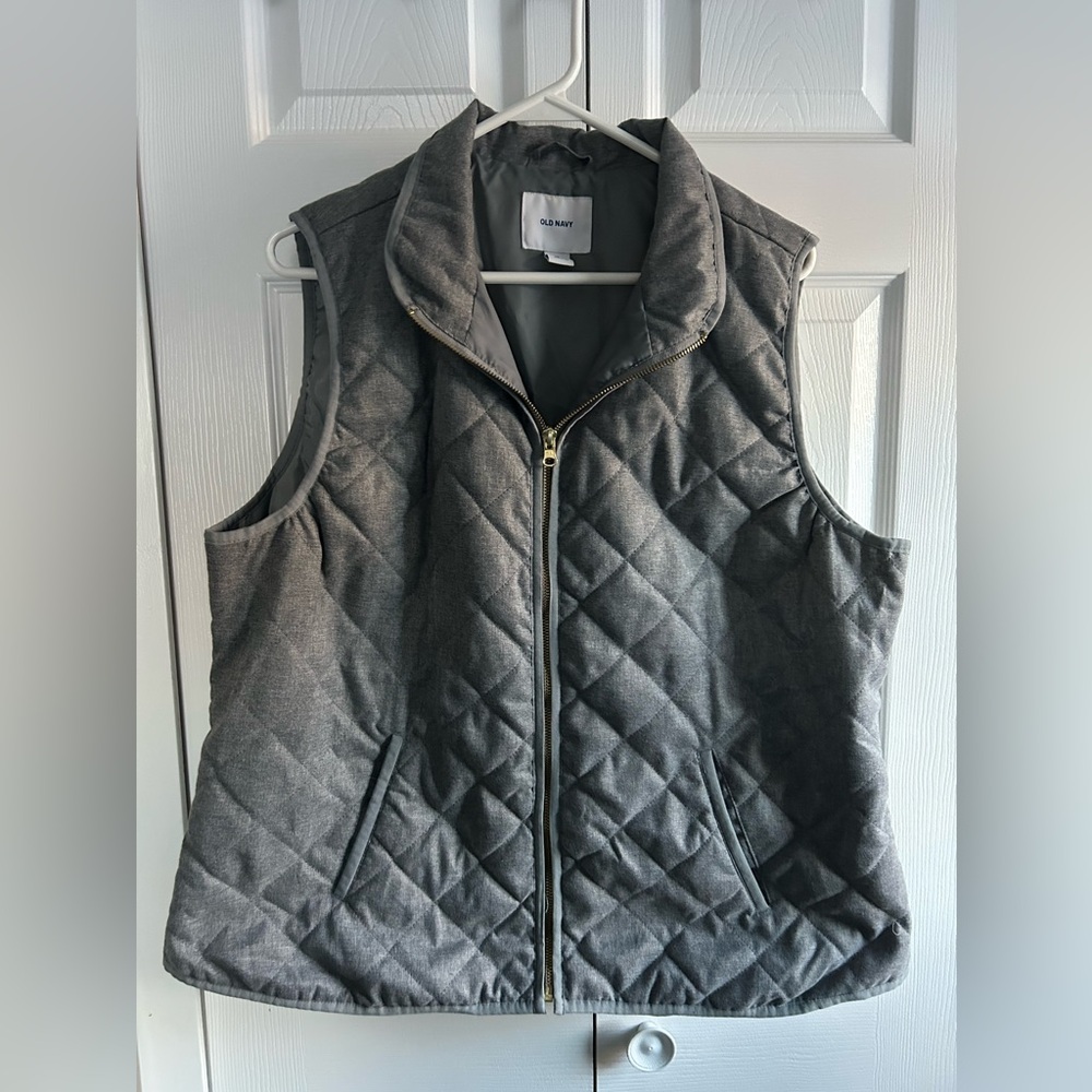 Old Navy gray vest xl